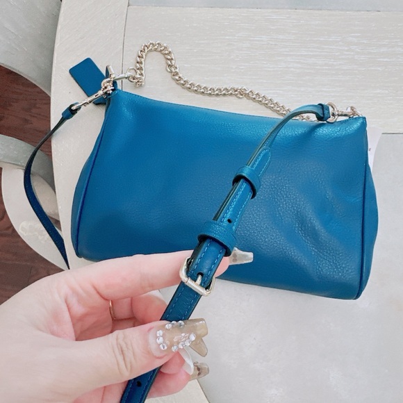 Coach CARRIE CROSSBODY IN PEBBLE LEATHER/shoulder bag /NWT - Picture 8 of 12